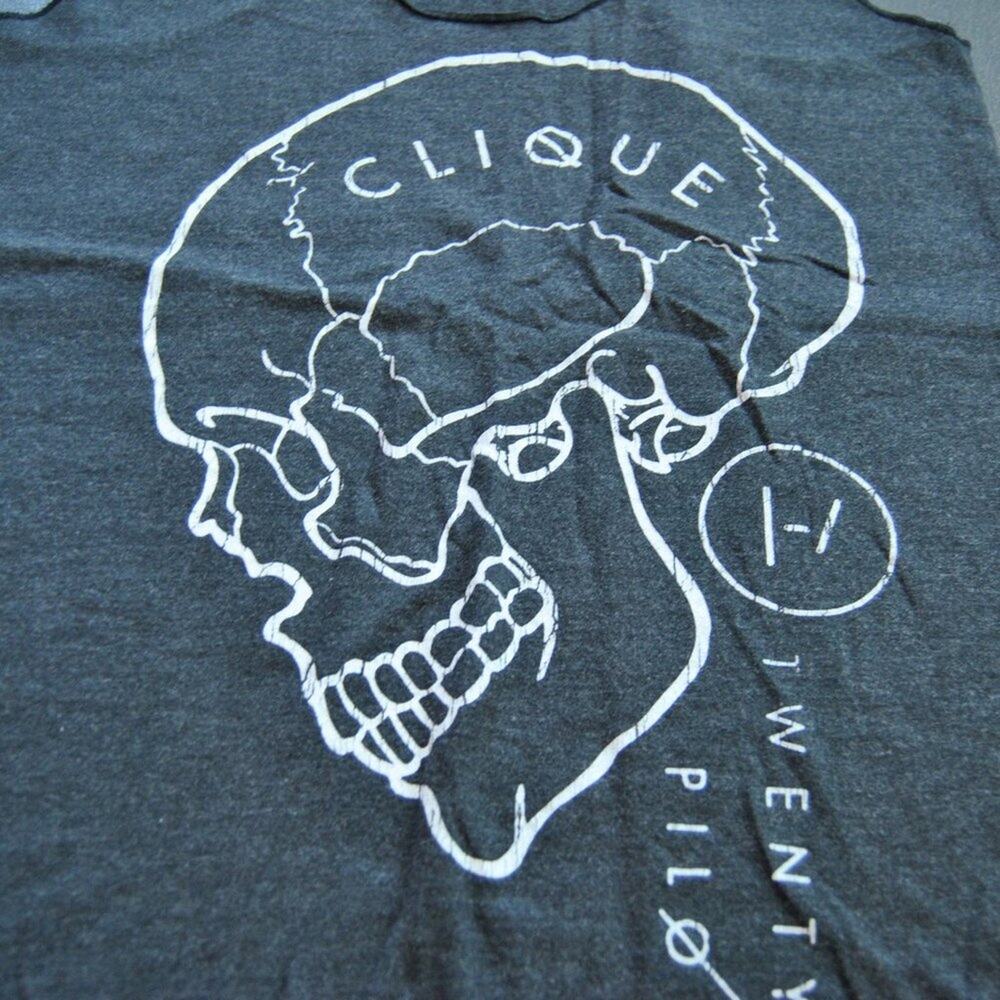 Twenty One Pilots Clique Small Gray Skull Tank Top - Picture 3 of 6